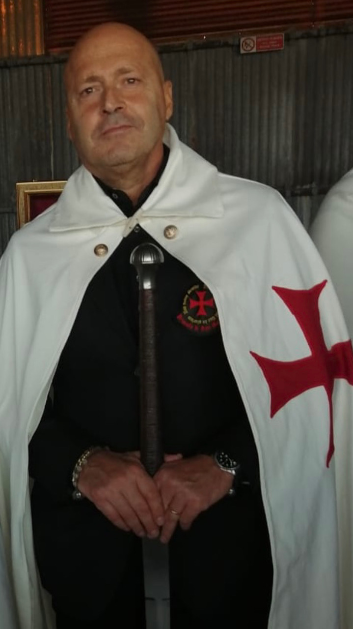 Luca Zama - Cavaliere_02 Luca Zama - Cerimonia per la promessa al cavalierato Priorato di San Martino dell’ordine Ordo Militiae Christi Templi Hierosoljmitani