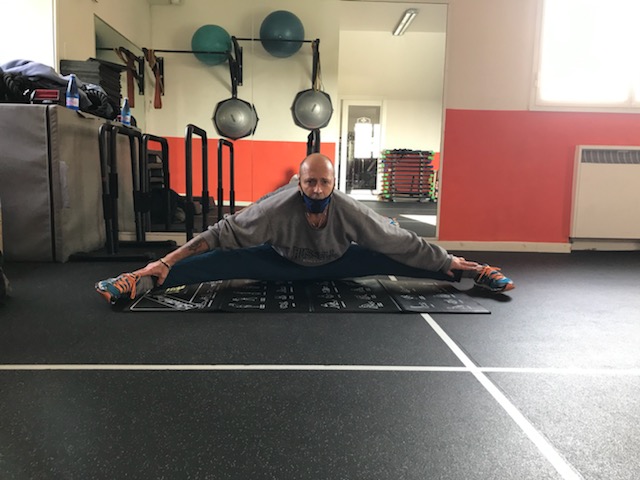 Zama in spaccata Luca Zama: stay safe, stay fit!